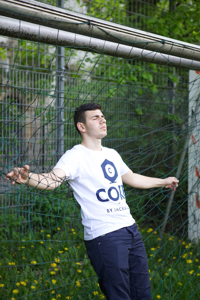 Paula Markert – Einer fehlt / Neon / 2016 einer_fehlt_neon_07-1.jpg