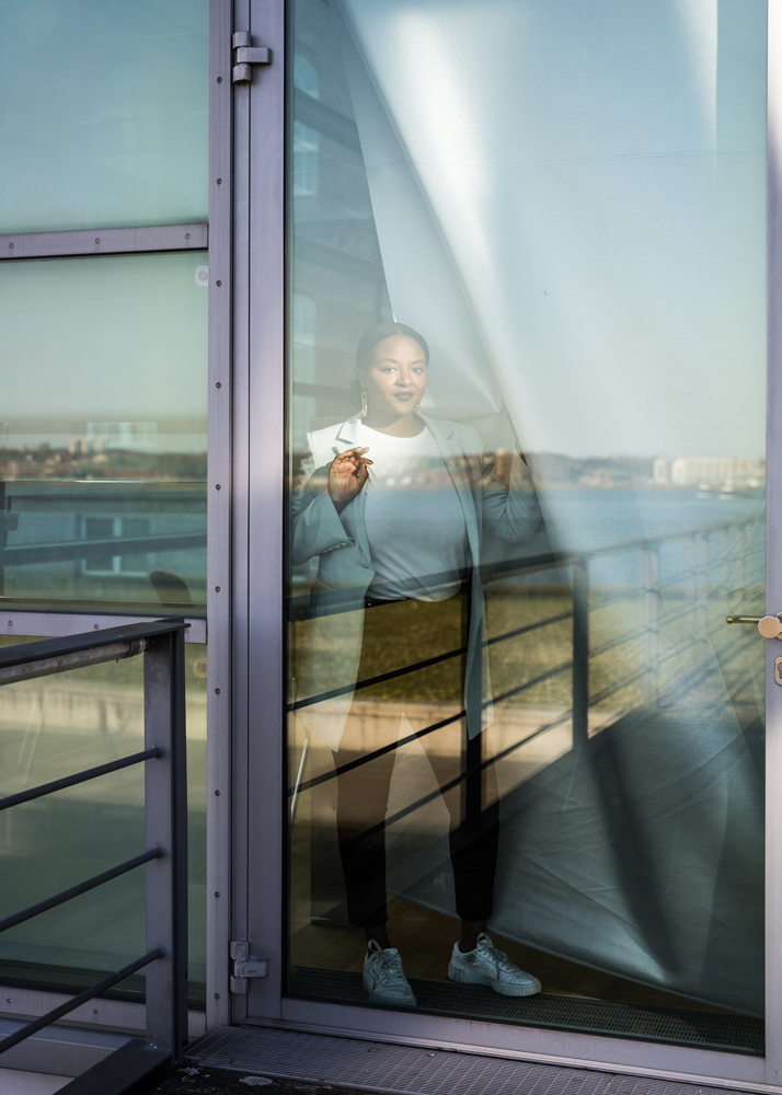 Paula Markert – What really counts for you, Aminata Touré? / Taz FUTURZWEI / 2020 aminata_03.jpg