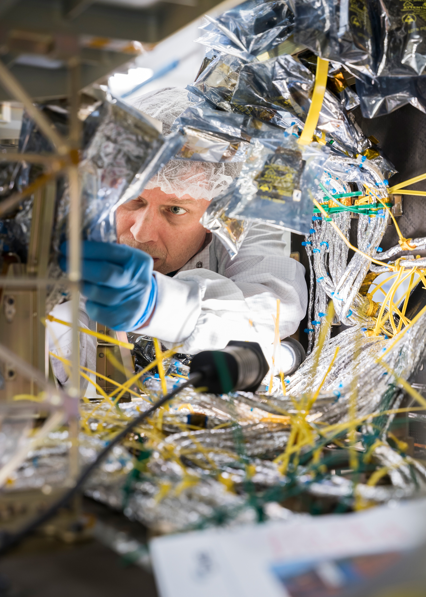 Paula Markert – Fly, satellite, fly! / DIE ZEIT für Unternehmer / 2020 die_zeit_ohb_006.jpg