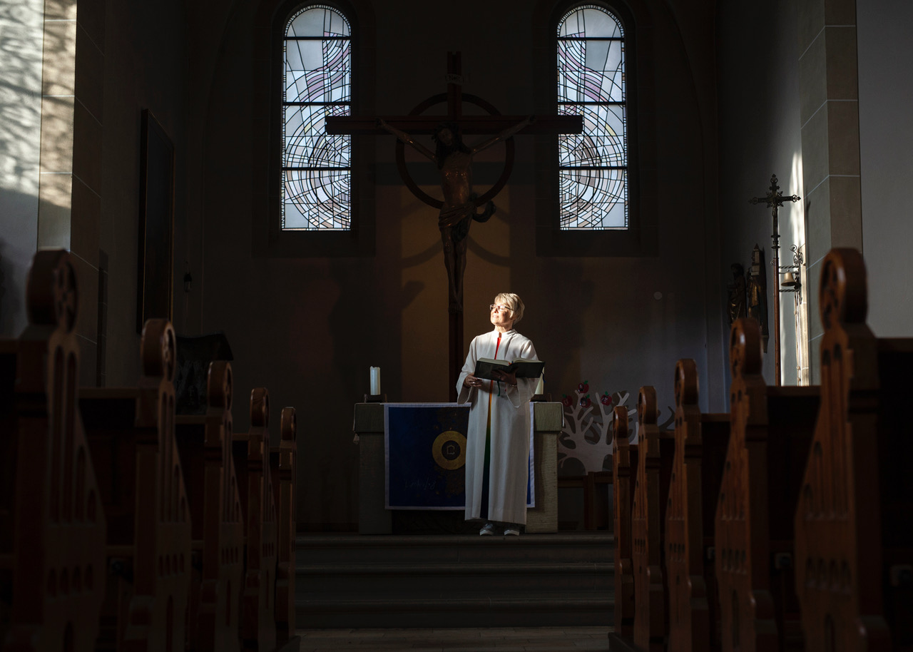 Paula Markert – What faith gives us / Geo Wissen / 2020 geo_glaube_001.jpeg