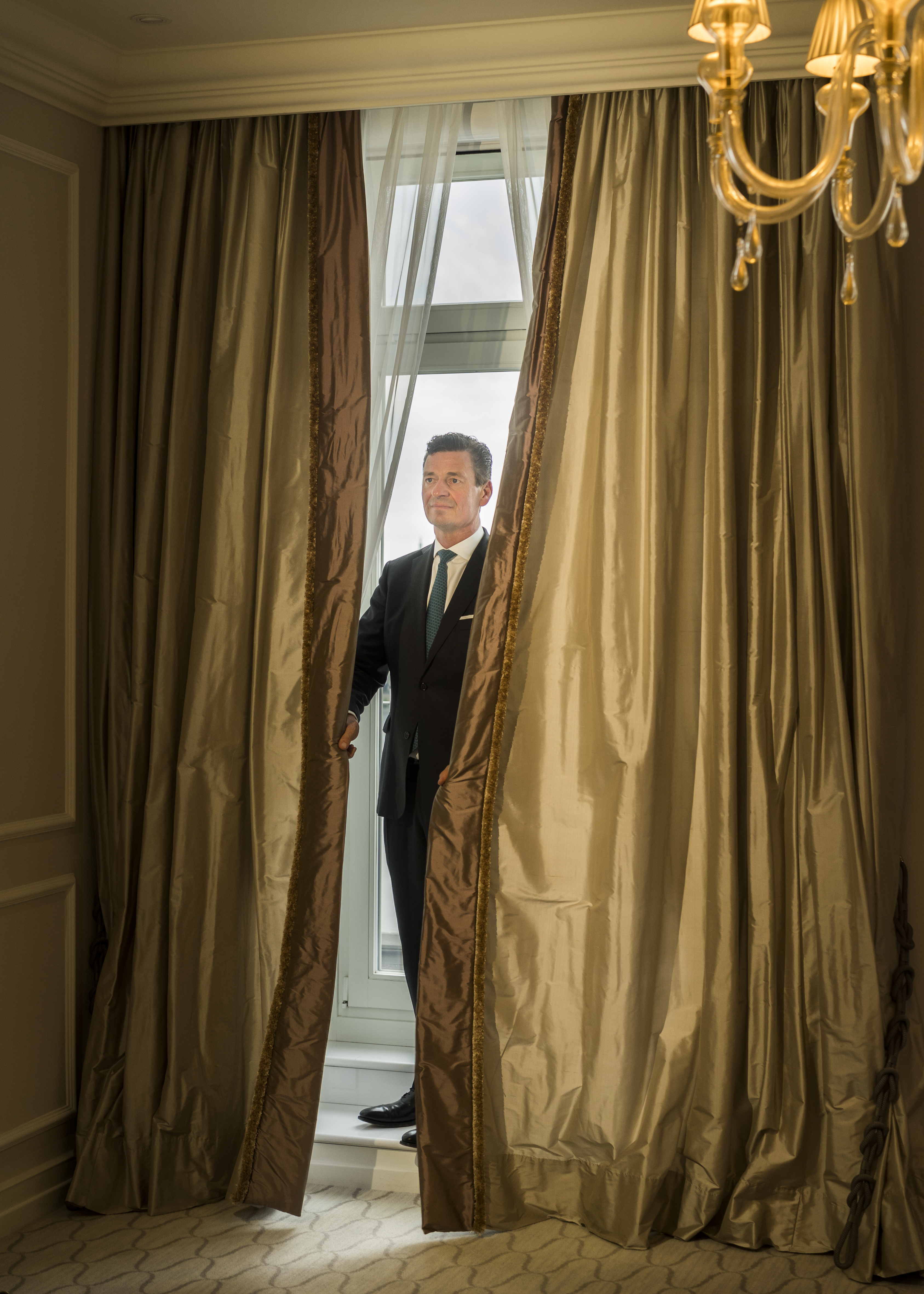 Paula Markert – Hotel 4 Jahreszeiten / Der Spiegel / 2021 hotel_vier_jahreszeiten_05.jpg