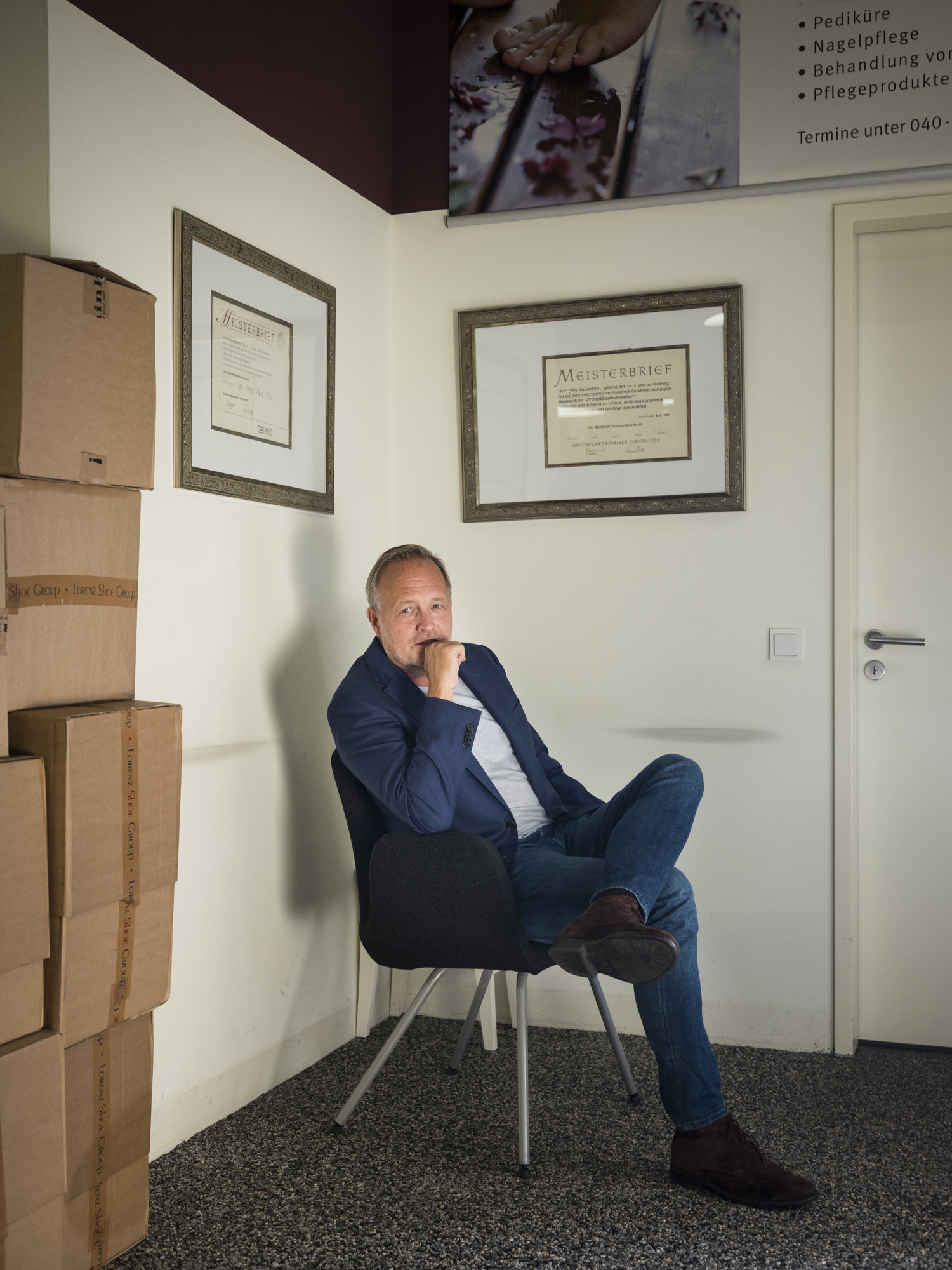 Paula Markert – Cost surge for producers / Der Spiegel / 2022 schockmann_schuhe001.jpg